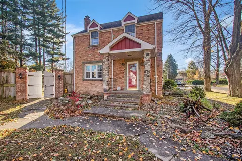 201 E Douglas, Bangor, MI 49013