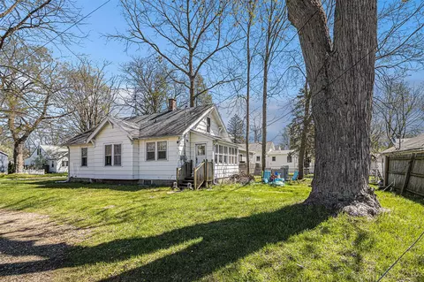 2239 Logan, Kalamazoo, MI 49008