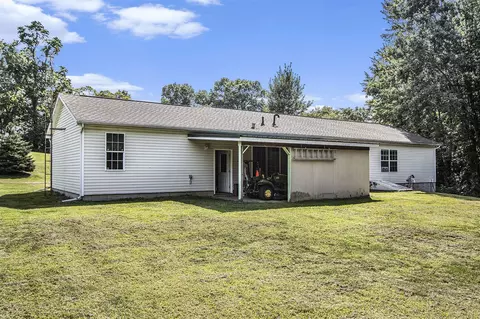 Exterior - 16211 N N Dr, Marshall, MI 49068 photo 3 of 5
