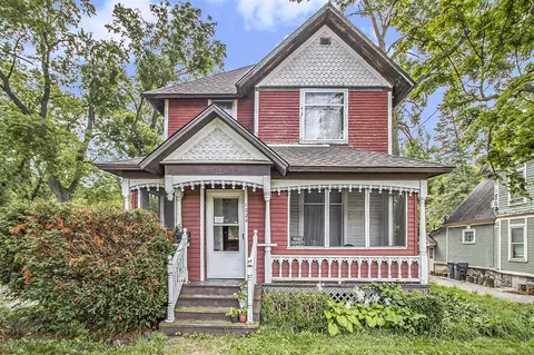 1224 E Main, Kalamazoo, MI 49048