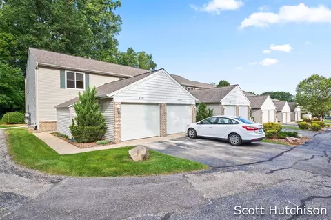 8521 Courtland #5, Rockford, MI 49341