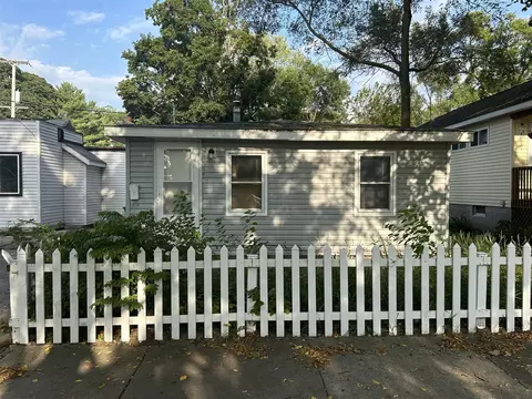 1887 Fair, Muskegon, MI 49441