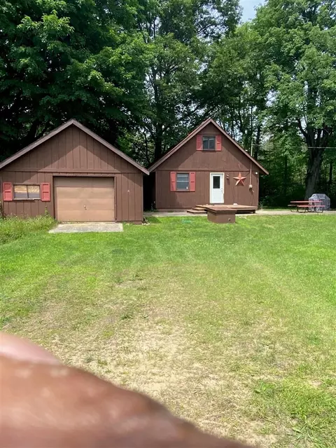 2175 E Harp, White Cloud, MI 49349