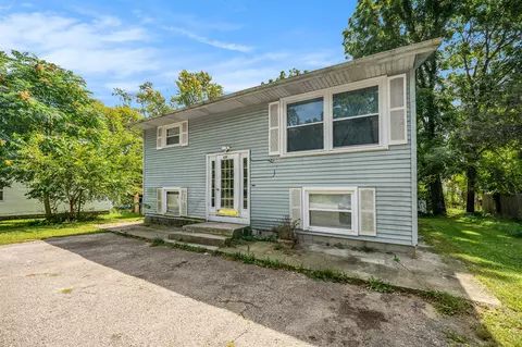 630 E St Joseph, Paw Paw, MI 49079