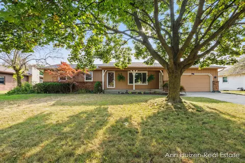 1256 Granada, Grand Rapids, MI 49534
