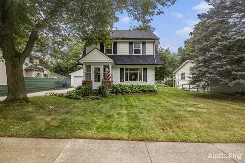 2517 Glenbrook, Wyoming, MI 49519