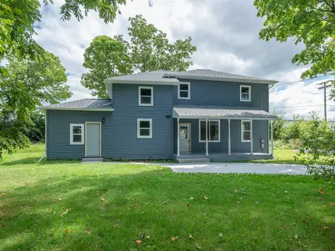 421 Pine, Schoolcraft, MI 49087 photo 2