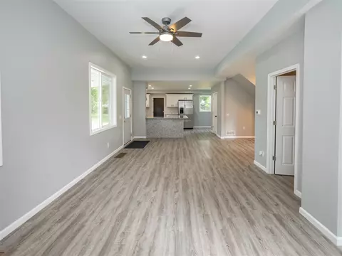 421 Pine, Schoolcraft, MI 49087 photo 6