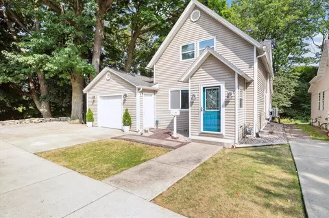 1301 Harrison, Saint Joseph, MI 49085