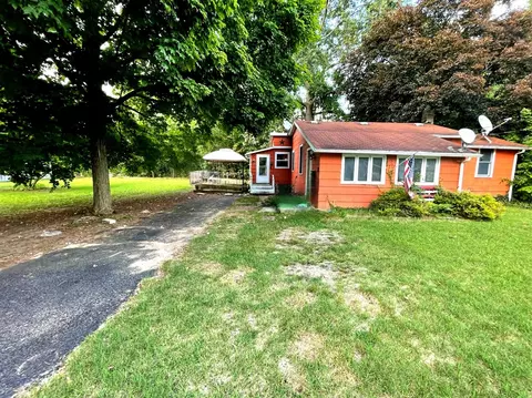 111 Bishop, Dowagiac, MI 49047