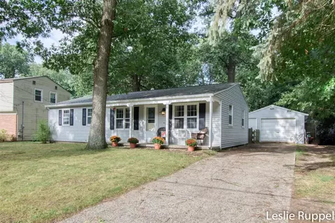 4667 Westnedge, Comstock Park, MI 49321