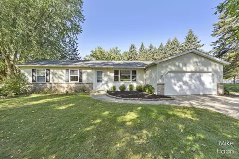 8415 Shaner, Rockford, MI 49341