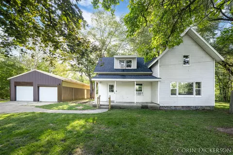 696 30th, Allegan, MI 49010
