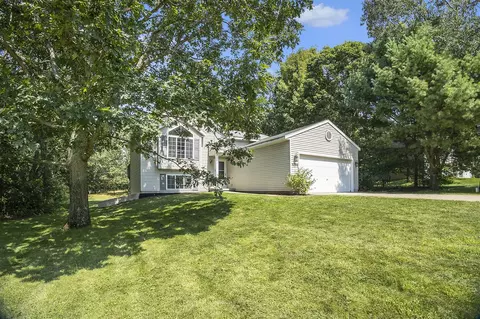 5298 Bittersweet, Muskegon, MI 49445
