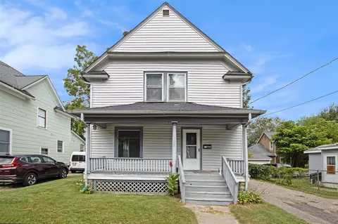 708 Pioneer, Kalamazoo, MI 49008