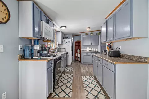 Entry Way - 12977 Us-10, Evart, MI 49631 photo 1 of 3