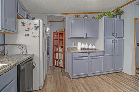 Kitchen - 12977 Us-10, Evart, MI 49631 photo 1 of 1