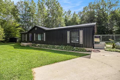 Exterior - 12977 Us-10, Evart, MI 49631 photo 2 of 6