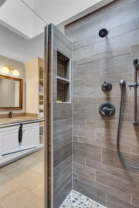 166 Hawthorne, Brooklyn, MI 49230 photo 21