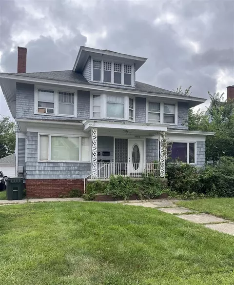 1652 Peck, Muskegon, MI 49441