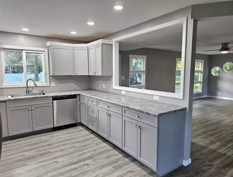 Kitchen - 113 E Chicago, Coldwater, MI 49036 photo 4 of 6