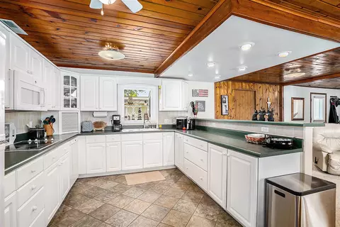 743 Gilead Shrs, Bronson, MI 49028 photo 7