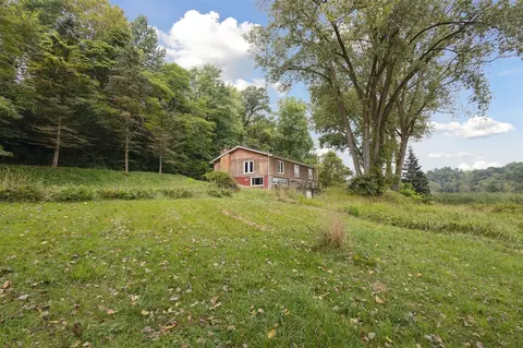 12451 Garr, Buchanan, MI 49107 photo 3