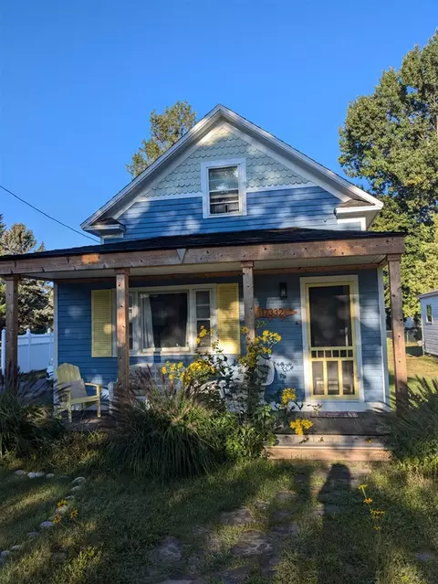 17332 Third, Arcadia, MI 49613 photo 2