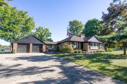 1039 108th, Byron Center, MI 49315