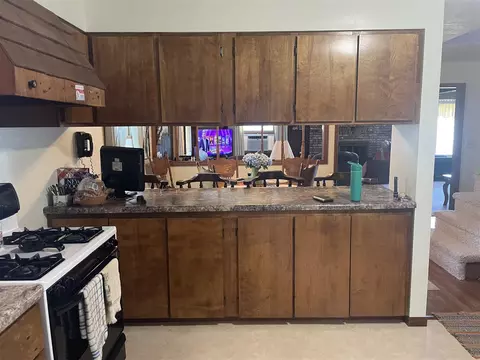 Kitchen - 11574 Ramseyer, Plainwell, MI 49080 photo 3 of 4
