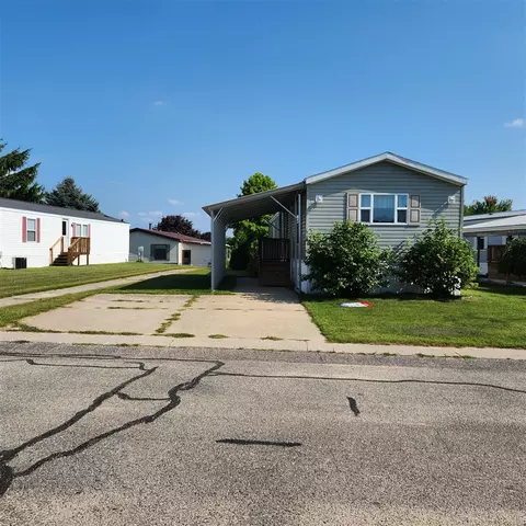 1318 Windridge, Fremont, MI 49412