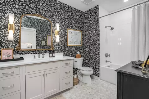 Bath - 523 Boardwalk, Dexter, MI 48130 photo 3 of 4