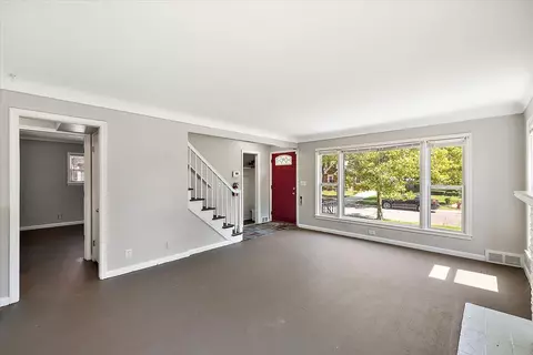 Living - 18901 Berden, Grosse Pointe, MI 48236 photo 3 of 4