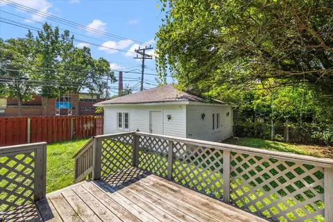 Exterior - 18901 Berden, Grosse Pointe, MI 48236 photo 4 of 10