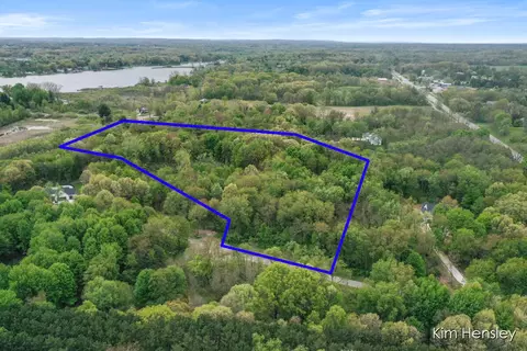 8444 Jameson, Alto, MI 49302