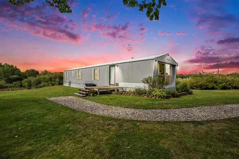 2735 Weeks, Morley, MI 49336