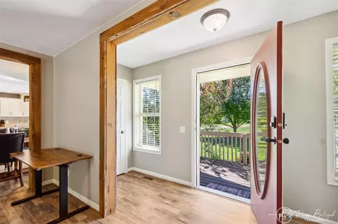 Entry Way - 4598 Graff, Belding, MI 48809 photo 1 of 1