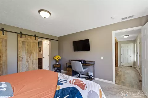 Bedroom - 4598 Graff, Belding, MI 48809 photo 2 of 7