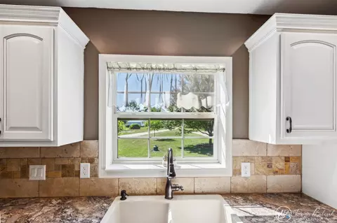Kitchen - 4598 Graff, Belding, MI 48809 photo 2 of 4