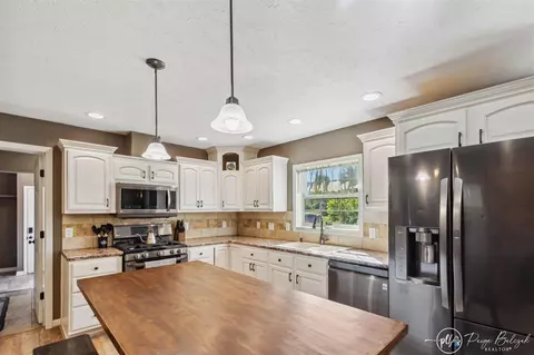Kitchen - 4598 Graff, Belding, MI 48809 photo 4 of 4