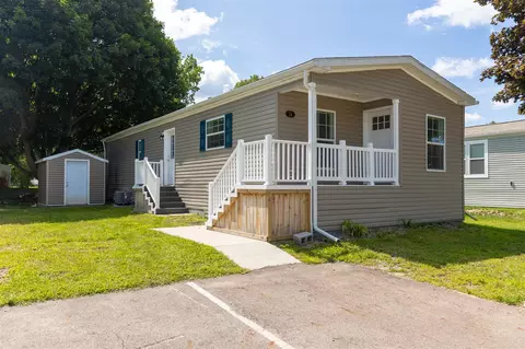 875 W Grand Riv #74, Williamston, MI 48895