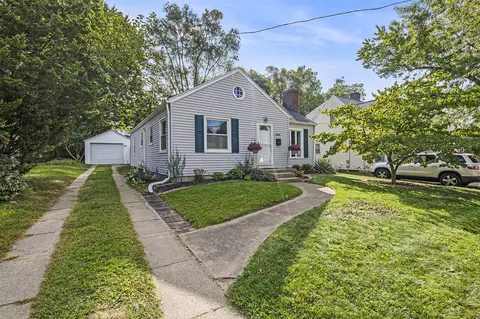 2460 Almont, Grand Rapids, MI 49507