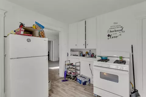 Kitchen - 748 Randolph, Jackson, MI 49203 photo 2 of 4