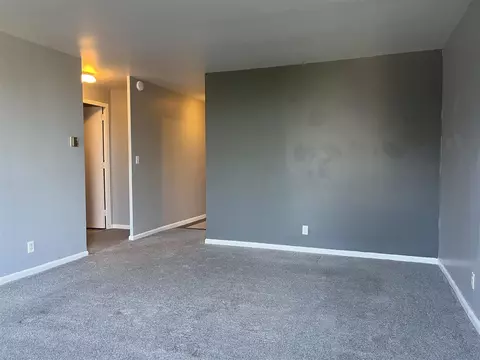 Living - 715 W Michigan #304, Jackson, MI 49201 photo 2 of 2