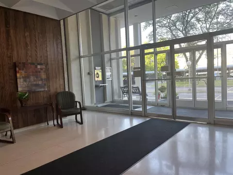 Entry Way - 715 W Michigan #304, Jackson, MI 49201 photo 1 of 3