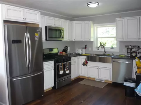 141 Buchanan, Bronson, MI 49028 photo 3