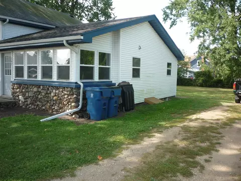 141 Buchanan, Bronson, MI 49028 photo 2