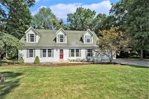 64794 Winterwoods, Lawton, MI 49065