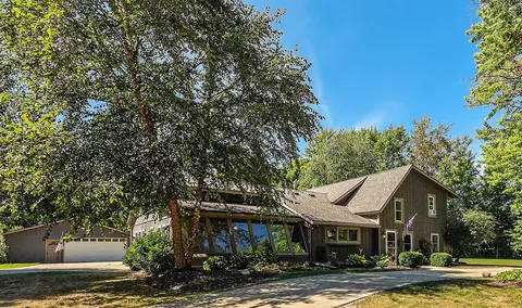 600 70th St, South Haven, MI 49090