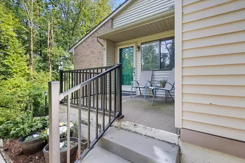 408 Spring Brooke, Brighton, MI 48116